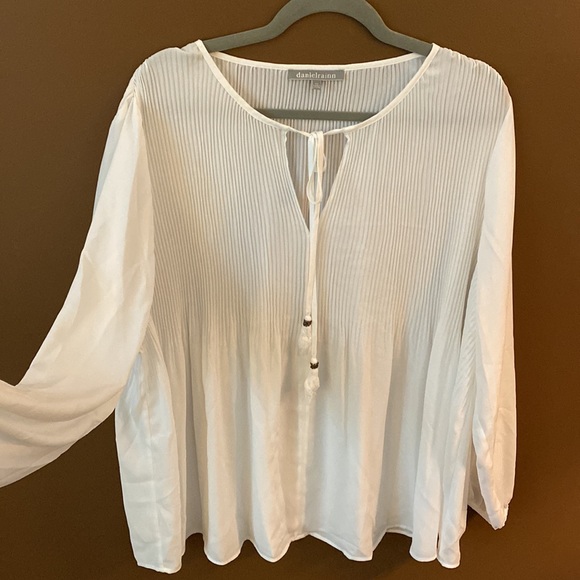 Daniel Rainn 2x pleated ivory blouse - Picture 5 of 5